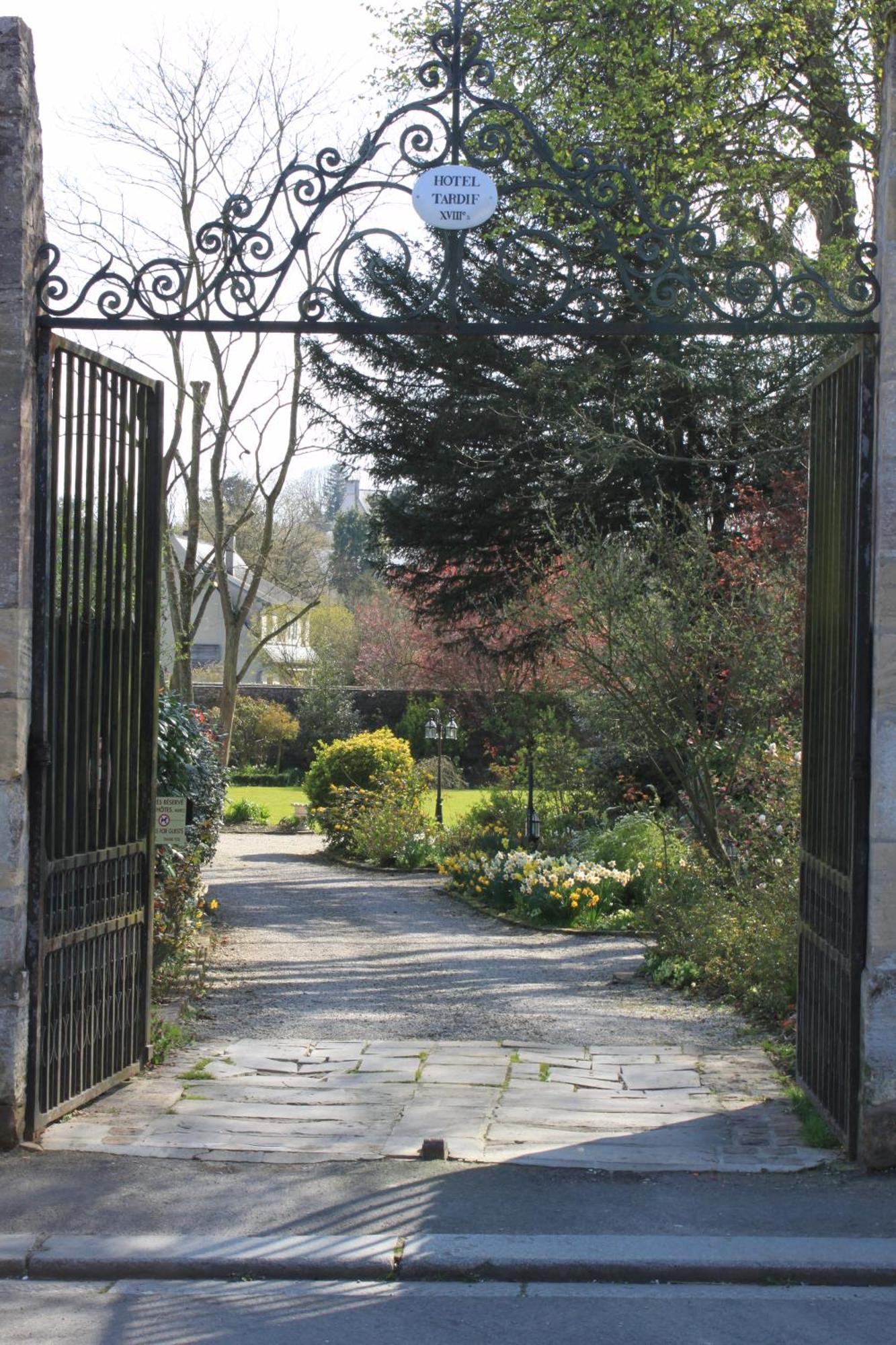 Le Tardif, Noble Guesthouse Bayeux Zewnętrze zdjęcie